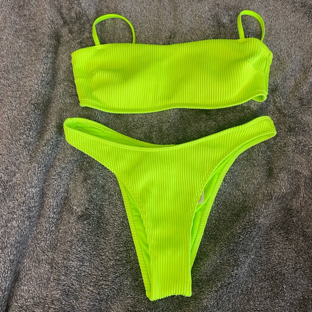 Hollister Bright Green Swimwear size medium